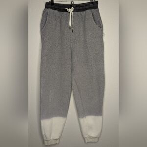 Gray & White Feat Blanketblend Joggers Size L